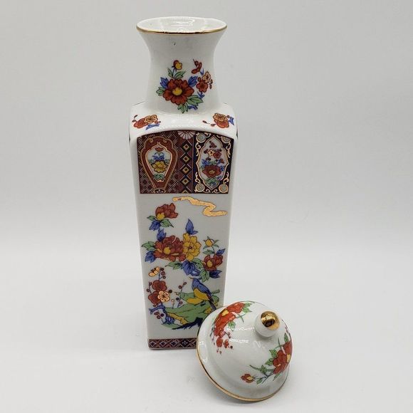 Japanese Vintage Imari Porcelain Enameled Bird Floral Square Shaped Vase or Jar - Picture 17 of 17